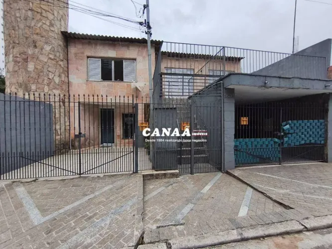 Kitnet com 1 dormitório para alugar, 36 m² por R$ 750,00/mês - Jardim das Palmas - São Pau