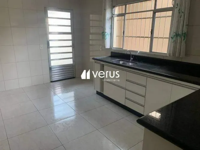 Ótima casa no bairro Cidade Jardim