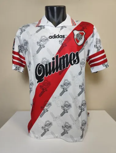 Camisa retro: River plate