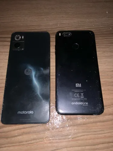 MOTO E22 e XIAOMI MI A1 PARA PEÇAS