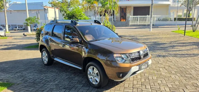 Renault Duster Dynamique 2.0 Hi-flex 16V Aut. 2016
