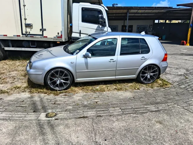 Volkswagen Golf 2.0/ 2.0 MI Flex Comfortline/ Sport 2001