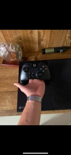 Videogame console XBOX One 500gb + controle + fonte original + HDM1 + Jogos em conta 