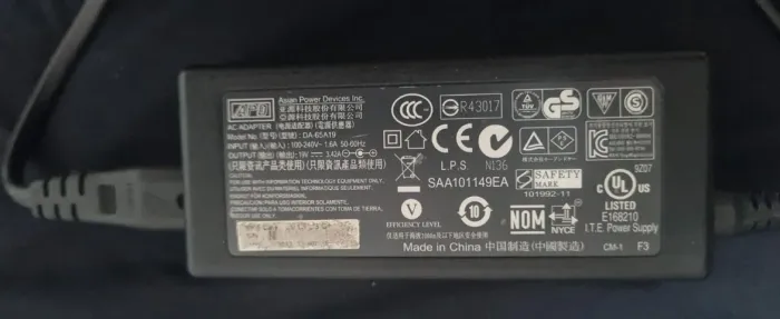 Fonte Original modelo DA65-A19 19V 3.16A 65W Notebook