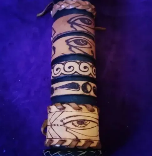 Pulseiras Artesanais de Couro Legítimo Pirografadas