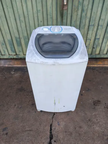 Vendo máquina Eletrolux 6 kilos