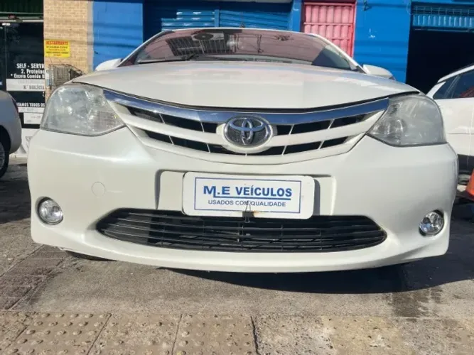 Toyota Etios XLS Sedan 1.5 Flex 16V 4P Mec. 2015