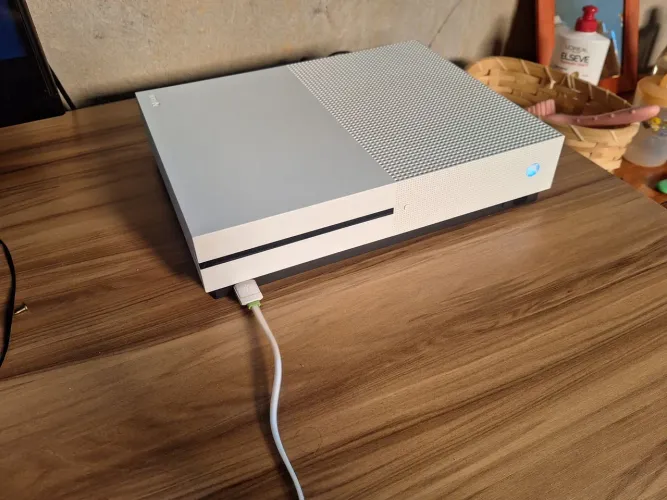 XBOX ONE S 1T COM FONE E JOGOS