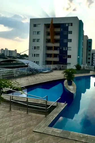 Imóvel para aluguel possui 85 metros quadrados com 2 quartos em Flores - Manaus - AM