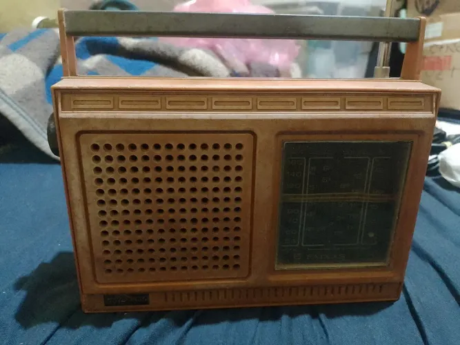 Vendo rádio antigo motorádio funcionando !!!