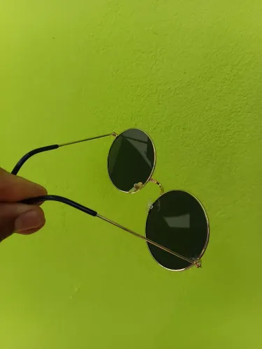 Óculos de sol feminino $35