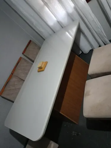 Vende se está mesa