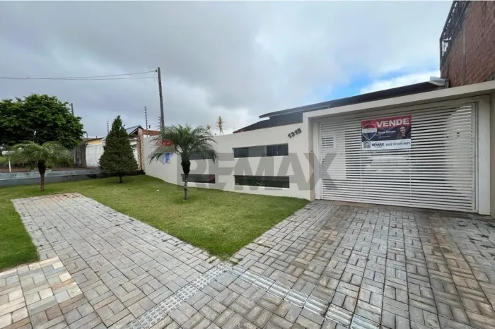 Casa a venda com 02 quartos no Alto Alegre