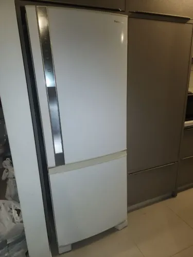 Geladeira Panasonic 416 litros