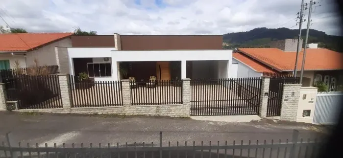 CASA NO BAIRRO BUDAG, RIO DO SUL - SC