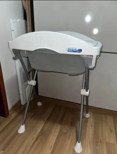 Trocador c banheira 