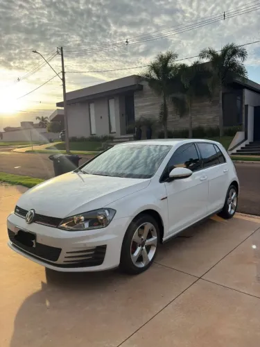 Volkswagen Golf GTI 2.0 TSI 220cv Aut. 2017