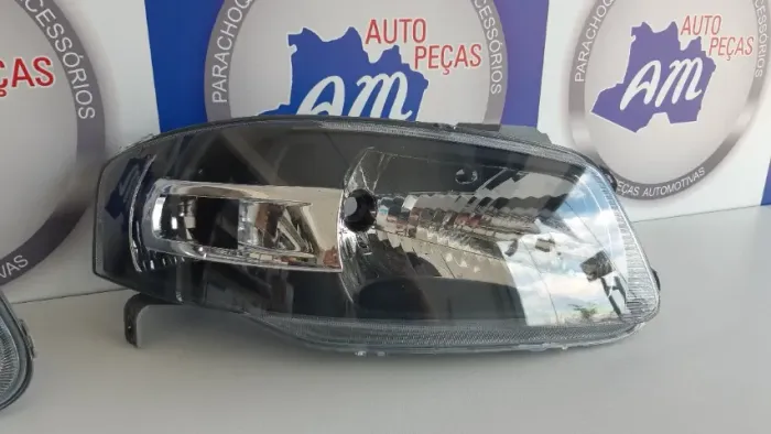 farol gol g4 mascara negra