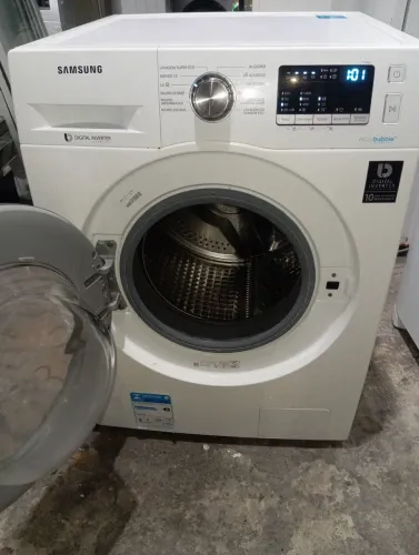 Lavadora Samsung funcionando perfeitamente