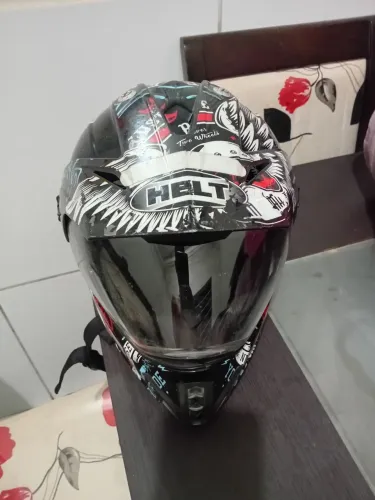 Capacete helt número 60 pra vender logo 120