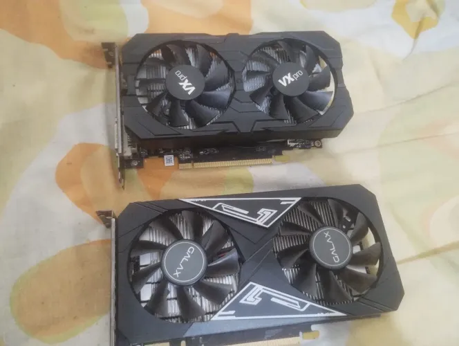 2 placas de vídeo GTX 1650 Super e RX580