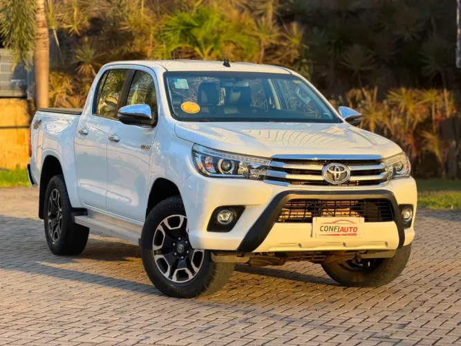 Toyota Hilux CD SRX 4X4 2.8 TDI 16V Diesel Aut. 2018