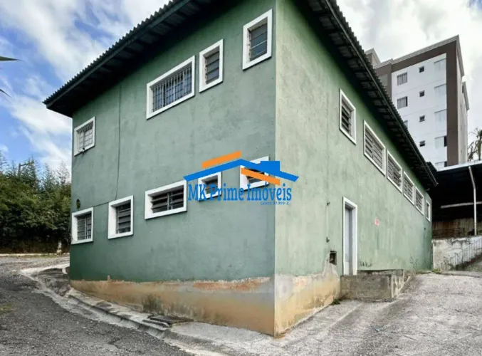 Prédio Comercial - Est. do Capuava / Jd. Sabiá (Km 31 Rap. Tavares)