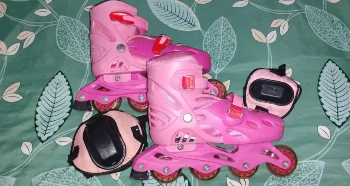 Patins Ajustável Tam. 36 ao 37 - Pouco Usado e Conservado