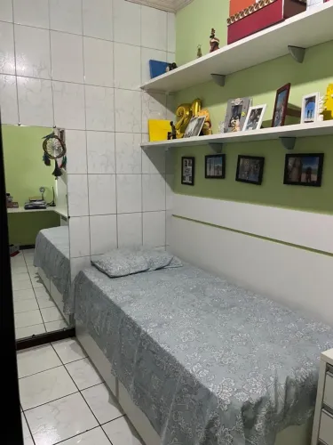 Aluga-se casa de 3/4 com água e internet inclusas na federação