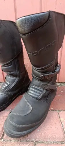 Bota forma cape horn
