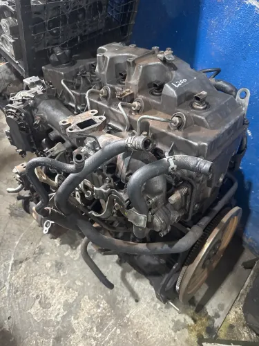 Motor L200 3x2 diesel