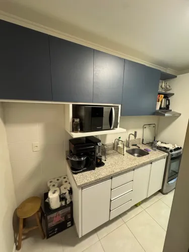 Vendo cozinha com pedra, torneira e suggar