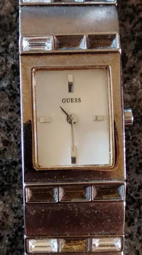 Relógio Guess Feminino - NO ESTADO!