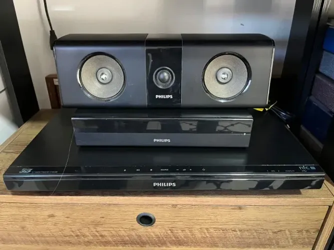Home Theater Cinema Blue Ray Philips htb5580x/78