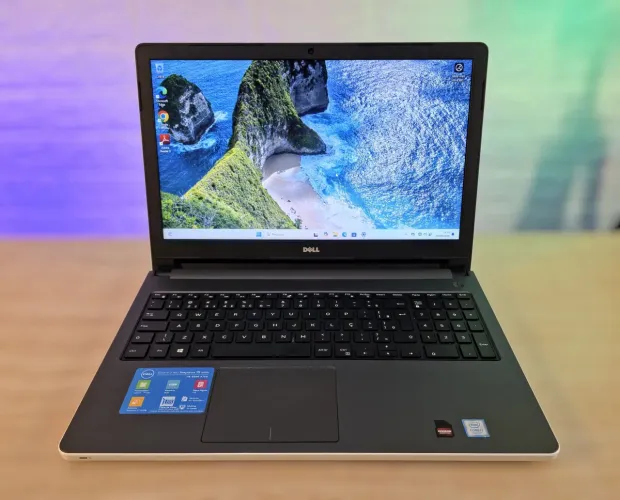 Notebook Dell | i7 7500U | Video Radeon 2GB | SSD 480GB | 8GB RAM | Bateria nova