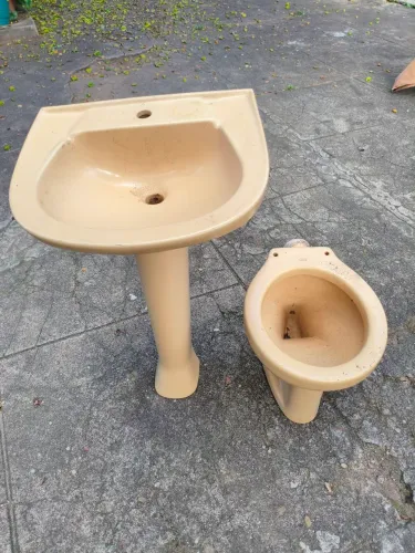 Conjunto banheiro cerâmica celite