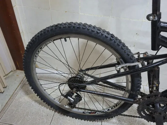 Bike aro 26 sundown 26 marchas freios v-brake suspensão dianteira