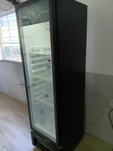 Geladeira Expositora