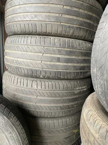 JOGO DE PNEUS 215/55/17 MICHELIN SEMI NOVOS 