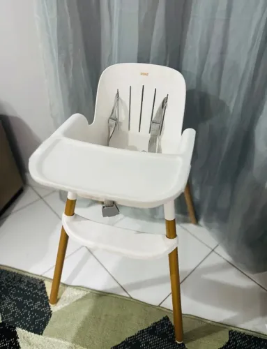 Cadeirinha de alimentação burigotto