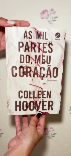 Livro As Mil Partes do Meu Coração - Colleen Hoover