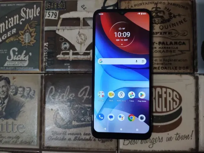 MOTOROLA MOTO E7 POWER / 32GB / COM PELÍCULA