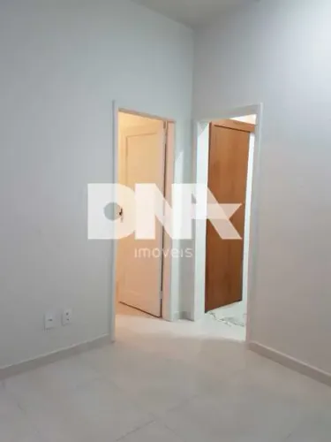Apartamento - / Residencial / Santa Teresa