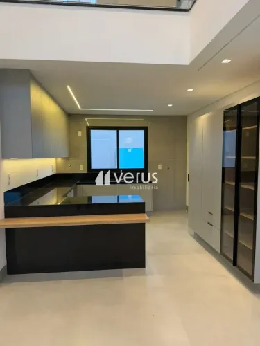 CASA CONDOMÍNIO para aluguel, 4 quartos, 4 suítes, 4 vagas, NOVA UBERLANDIA - Uberlândia/M