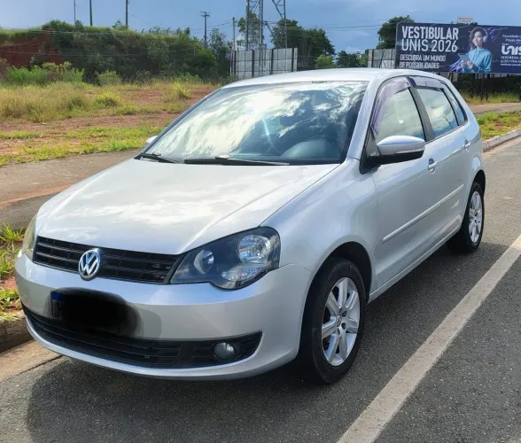 Volkswagen Polo 1.6 Mi/s.ouro 1.6 MI Tot.flex 8V 5P 2013