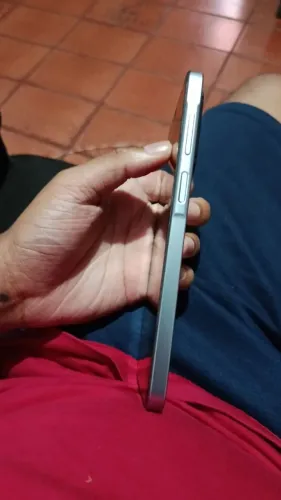 Desapegando do A 17 com o de ram e 256 de memória com NFC
