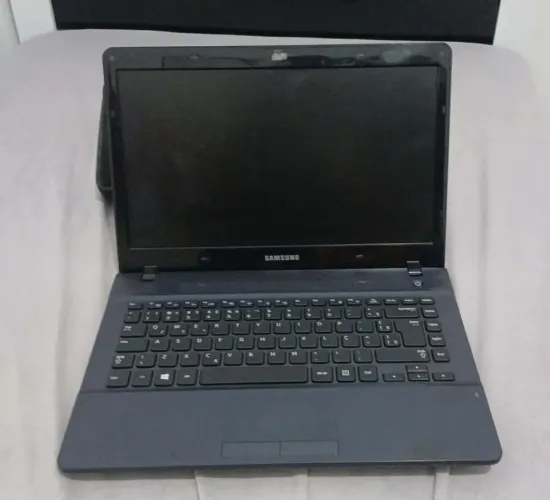Notebook windows 8 c/defeito