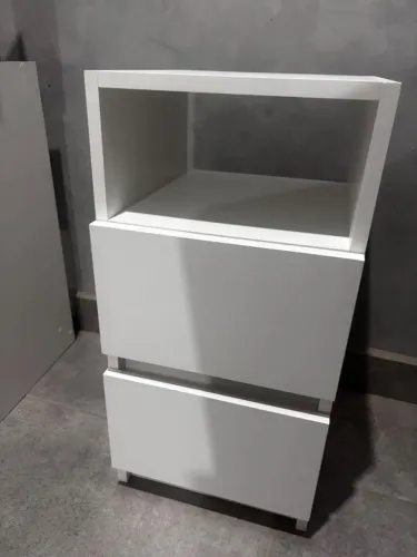 mesinha de cabeceira