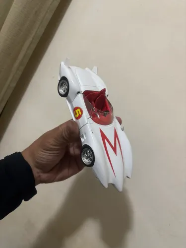 March 5 de ferro, Speed Racer