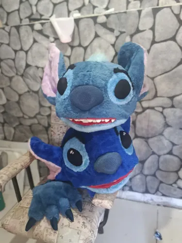 Cabeção de espuma e pelúcia do personagem Stitch